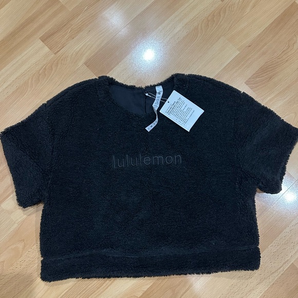 Brand New Textured Fleece Logo Tee in black - Picture 9 of 9